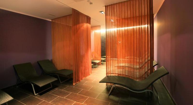 Rimske Terme - Hotel Zdraviliski Dvor ริมสเกตอปลิตเซ ภายนอก รูปภาพ