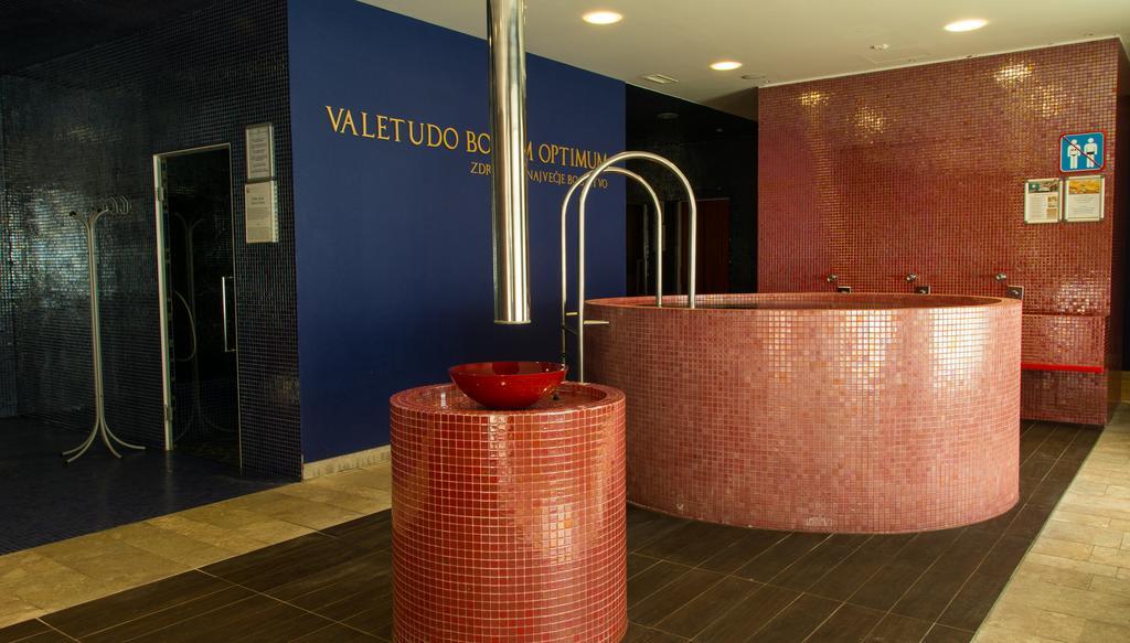 Rimske Terme - Hotel Zdraviliski Dvor ริมสเกตอปลิตเซ ภายนอก รูปภาพ